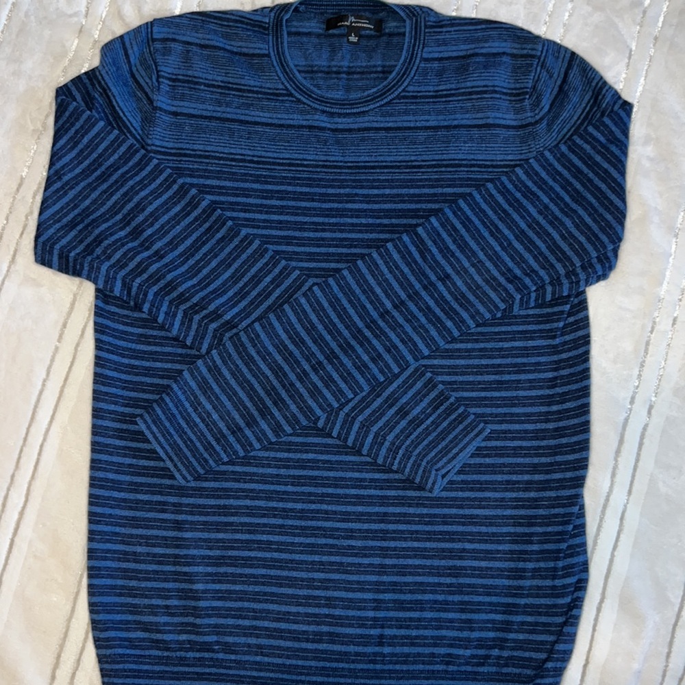 Marc Anthony men’s large sweater